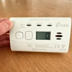 Czujnik czadu pokazuje L6, co oznacza koniec okresu eksploatacyjnego urządzenia. Czas na nowy detektor!