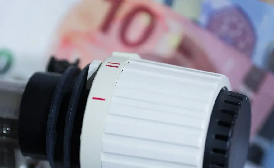 Grzejnik olejowy czy podczerwień? Poznaj kluczowe różnice!
